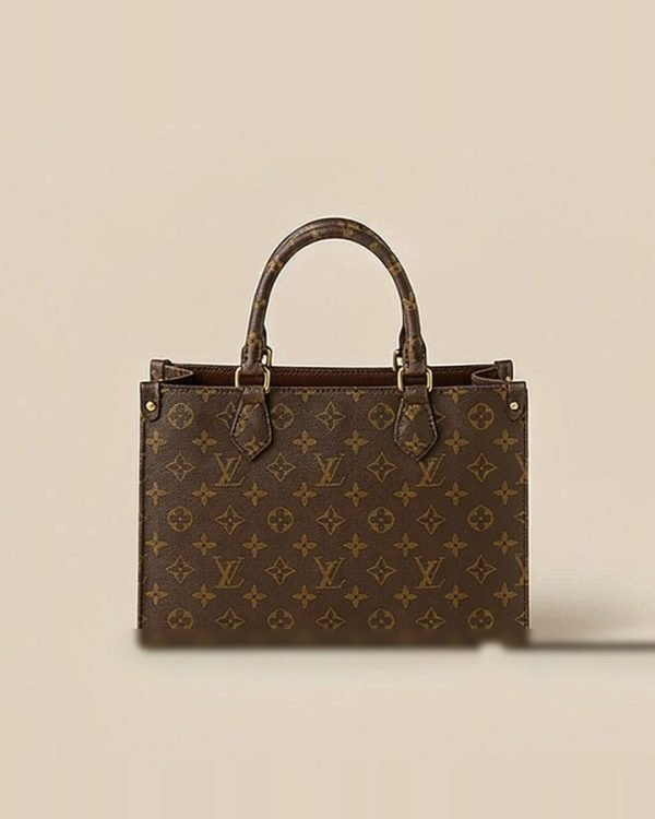 Monogram Canvas Tote Mm